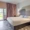 B&B HOTEL Valenciennes Sud - 瓦朗西纳