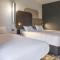 B&B HOTEL Valenciennes Sud - 瓦朗西纳