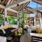 Noa, 3 Bed Luxury Villa, Large Pool in Oberoi Street;
