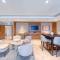 Spacious and Overlooking Burj & Fountains - Dubaj