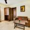 Super Townhouse OAK Hotel Chaitanya Executive Near Fun Time Multiplex - Púna