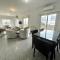 Platform 357 Gravias Spacious Apartment