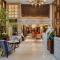 Peridot Gallery Classic Hotel