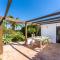 Sagres, Aloha Beach House, 500 meters from Tonel beach