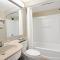 Microtel Inn and Suites by Wyndham - Lady Lake/ The Villages