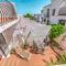 Townhouse in Capistrano village with 2 pool areas - Nerja