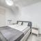 Townhouse in Capistrano village with 2 pool areas - Nerja