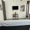Studio flat 7A