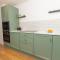 Wigan Gem: Chic 1BR close to CC - 威根