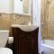 428-2E Newly furnished 2BR Prime Midtown sleeps 5