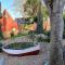 Chalet Brightstone Kingsdown Cliffs location with indoor pool, tennis court, mini-golf short walk to beach and 3 great local pubs