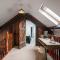 Madison House - Converted Church 5 Bed Pontypool