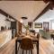 Madison House - Converted Church 5 Bed Pontypool
