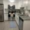 Condo 3bed 2bath 10 min to the Siesta Beach - ساراسوتا