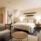 Six Boutique Hotel