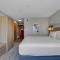Holiday Inn Express Hotel & Suites Portland - Jantzen Beach by IHG