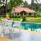 White Serenity Heritage Pool Villa near Beach Udupi - Удипи