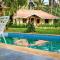 White Serenity Heritage Pool Villa near Beach Udupi - Удупі