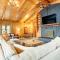 Treehouse-Style Cabin, 1 Mi to Massanutten Resort - McGaheysville