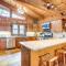 Treehouse-Style Cabin, 1 Mi to Massanutten Resort