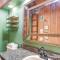 Treehouse-Style Cabin, 1 Mi to Massanutten Resort - McGaheysville