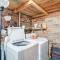 Treehouse-Style Cabin, 1 Mi to Massanutten Resort - McGaheysville