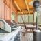 Treehouse-Style Cabin, 1 Mi to Massanutten Resort - McGaheysville