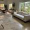 Suite in shared apartment, pool and beach access