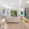 Wallaby Beach House - Resort-style Comforts - Trinity Beach