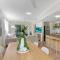 Wallaby Beach House - Resort-style Comforts - Trinity Beach
