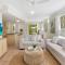 Wallaby Beach House - Resort-style Comforts - Trinity Beach
