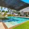 'Serenity at The Edge' A Private Poolside Apartment - Cairns North