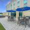 Holiday Inn Express & Suites Charleston Arpt-Conv Ctr Area by IHG - Charleston