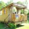 Roulotte cosy avec kitchenette, ruisseau apaisant et espace bien-être, nuit insolite à Ferdrupt - FR-1-589-444