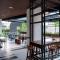 Whiz Luxe Hotel Spazio Surabaya