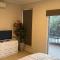 3 bedroom townhouse in Local shopping mall - Melbourne