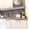 Chic 1BR and 1LR with Kingbed, 9 min to City Center via Metro - 维也纳