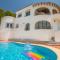 Villa Moonlight by Abahana Villas