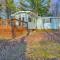 Cottage with Deck and Bluff Lake Views Walk to Beach! - 雷克