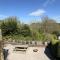Rocket House - Large family home perched above the river - Dittisham