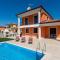Villa Nia with Private Pool - 卡里高多