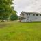 Shickshinny Apt with Yard about 9 Mi to State Park! - Fairmount Springs