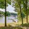 Idyllic Lake Norman Getaway with Fire Pit and Kayaks! - Mooresville