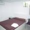 11 bedrooms, 5 bathrooms, Full AC, Jacuzzi, large pool, BBQ, pingpong