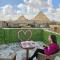 big window pyramids view - Cairo