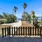 Palm tree house by the beach - Skhoínos