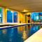 Seu Lar em Gramado! LINDO com piscina e ofurô - غرامادو