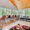 14 Mi to DC Retreat with Hot Tub and Sunroom! - بيلتسفيل