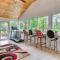 14 Mi to DC Retreat with Hot Tub and Sunroom! - بيلتسفيل