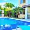 Encantadora CASA Piscina priv, Aire Acon, Wi-fi TV